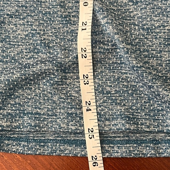 Nike Dri Fit Athletic Top Sz Large Short Sleeve Abstract Pattern - Picture 8 of 8